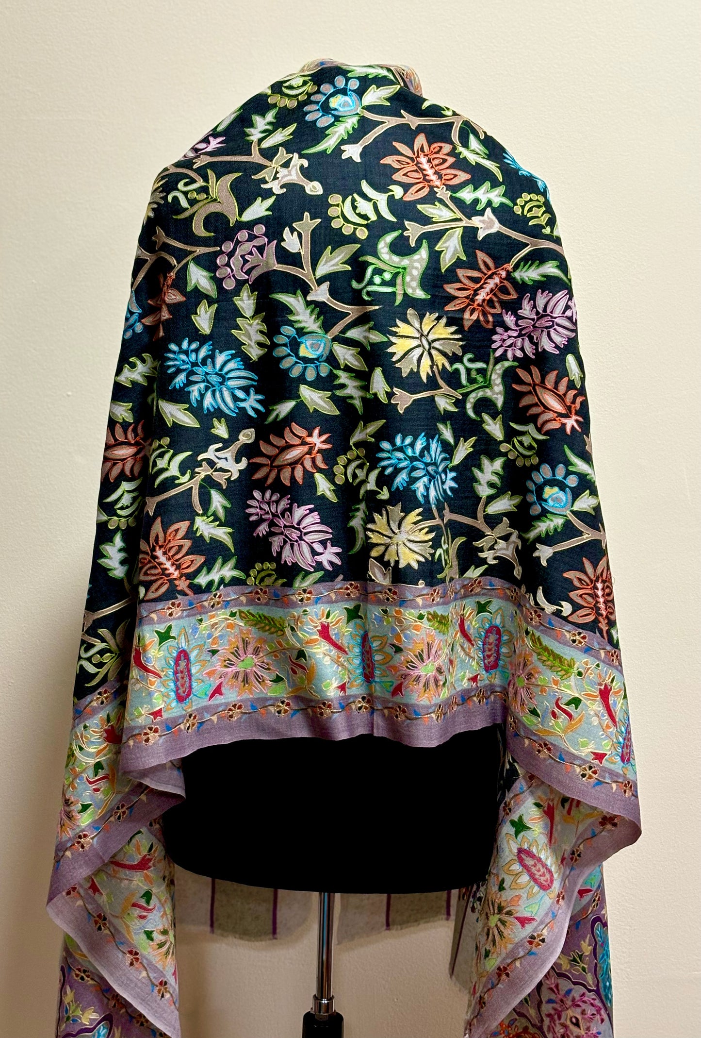 Luna Kalamkaari Multi Color Print on Black Shawl