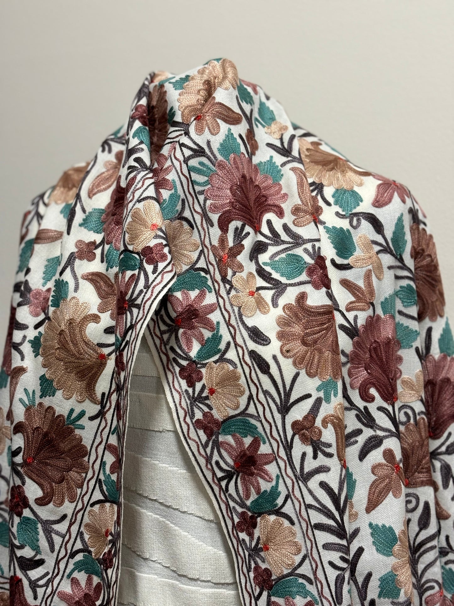Ivory Color Shawl with Multi Color Aari Embroidry