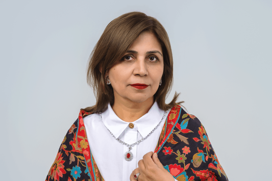 Jewels of the East Brings Baltic Amber Jewelry and Kashmiri Shawls to New York Holiday Shoppers